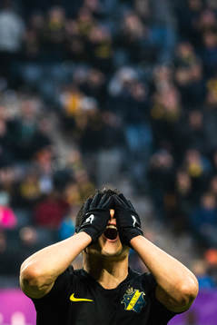 s Tarik Elyounoussi deppar