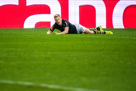 s Sebastian Larsson deppar