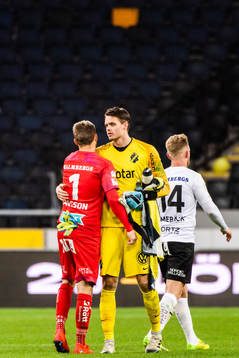 s målvakt Oscar Linnér