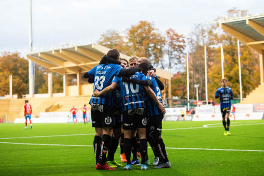 Sirius spelare jublar