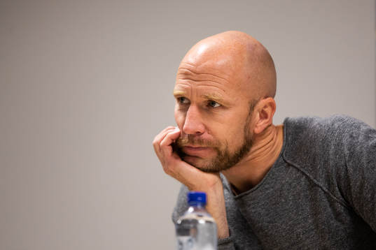 Sirius tränare Henrik Rydström på en presskonferens