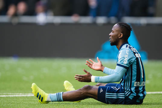 Djurgårdens Mohamed Buya Turay reagerar