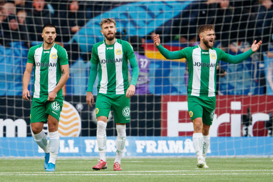 Hammarbys Vladimir Rodic, Simon Sandberg och Serge-Junior