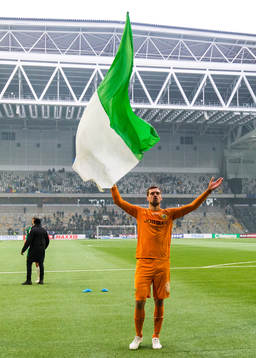 Hammarbys målvakt Davor Blazevic jublar