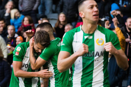 Hammarbys Alexander Kacaniklic jublar