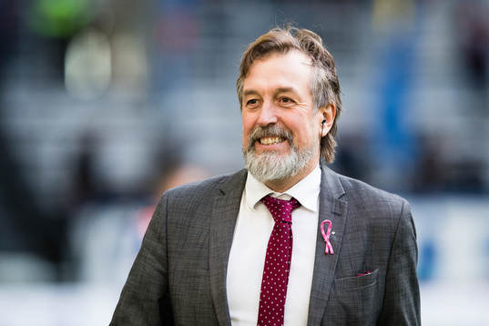 Åke Unger, Cmore, innan fotbollsmatchen i Allsvenskan
