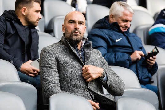 Daniel Majstorovic på läktaren