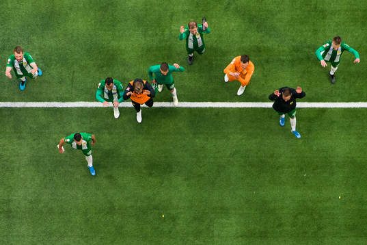 Hammarbys spelare jublar