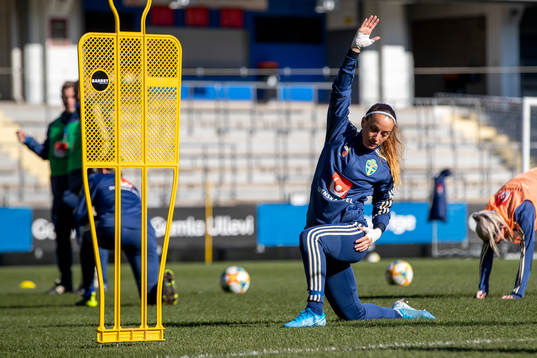 Kosovare Asllani