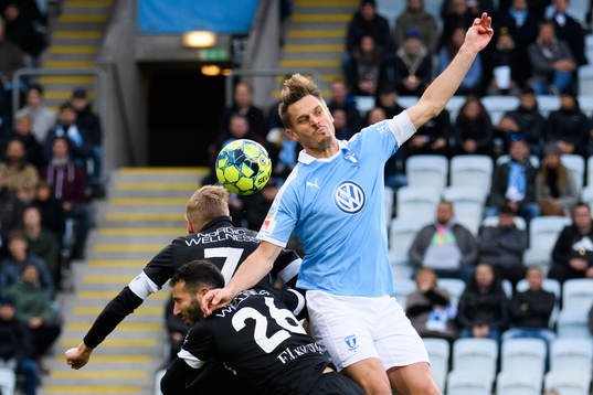 IFK Göteborgs Sebastian Eriksson och André Calisir i