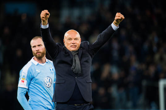 Malmö FFs tränare Uwe Rösler jublar