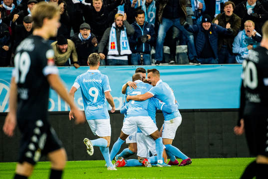 Malmö FFs spelare jublar