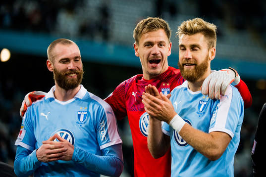 Malmö FFs Jo Inge Bergetm, målvakt Johan Dahlin och
