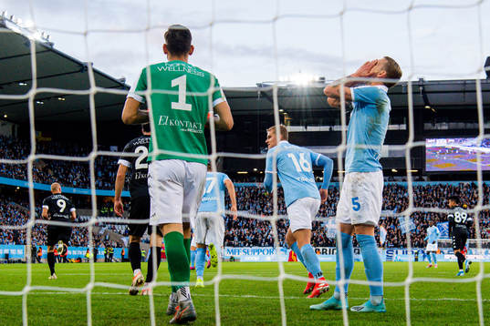 Malmö FFs Sören Rieks deppar