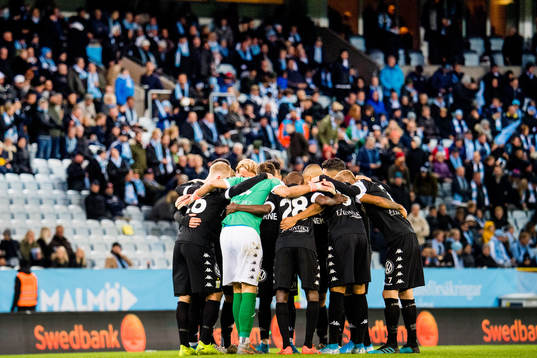 IFK Göteborgs spelare samlas