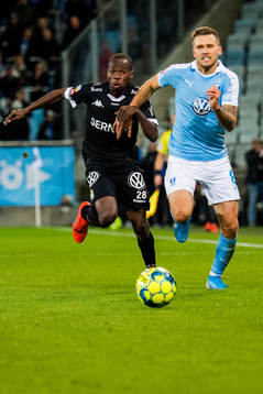 Malmö FFs Arnór Traustason och IFK Göteborgs Alhassan