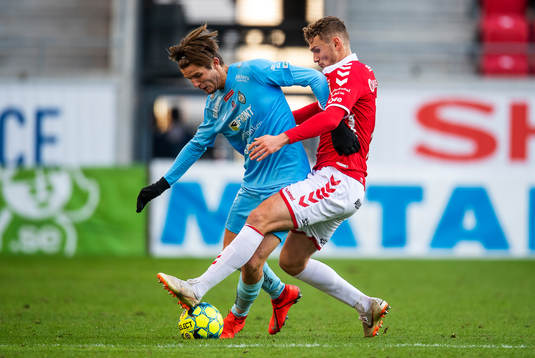 Kalmars Piotr Johansson och AFC Eskilstunas Wilhelm Loeper