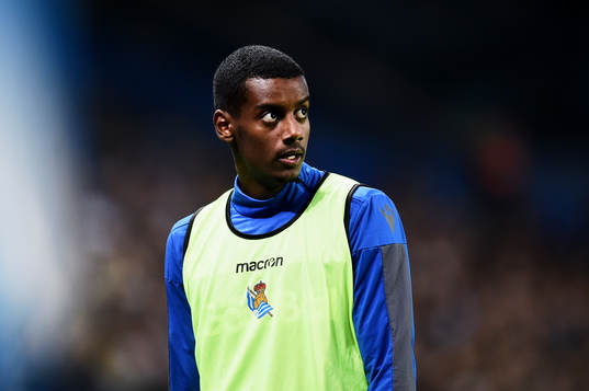 Alexander Isak of Real Sociedad  warms up