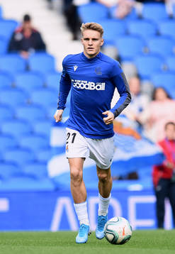 Martin Odegaard of Real Sociedad  warms up