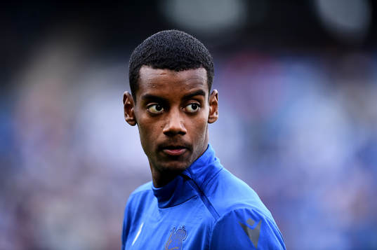 Alexander Isak of Real Sociedad  warms up