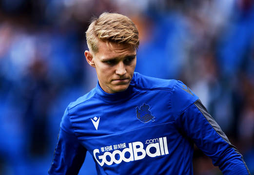 Martin Odegaard of Real Sociedad  warms up