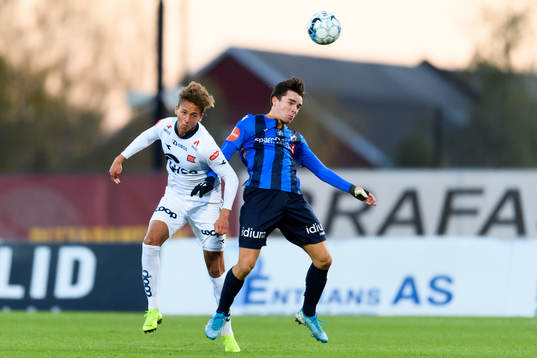 Adrian Pereira of Viking and Hugo Vegard Vetlesen of Stabæk