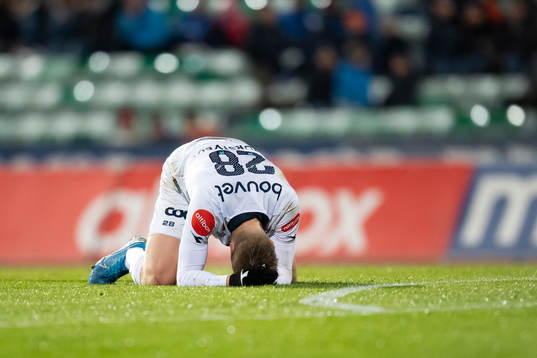 Kristian Thorstvedt of Viking looks dejected
