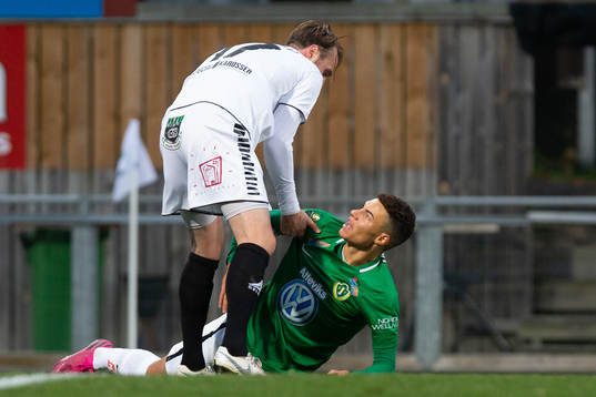 GAIS Niklas Olsson och Jönköpings Alexander Jallow