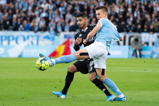 IFK Göteborgs Hosam Aiesh och Malmö FFs Jonas Knudsen