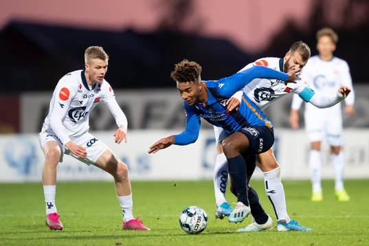 Samuel Fridjonsson and Zlatko Tripic of Viking and Sammy