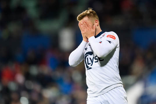 Benjamin Källman of Viking looks dejected