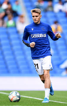 Martin Odegaard of Real Sociedad  warms up