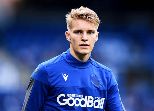 Martin Odegaard of Real Sociedad  warms up