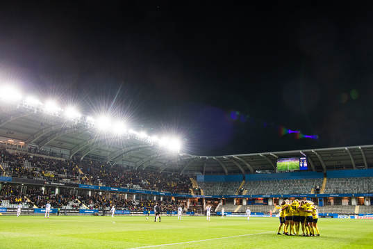 Players of Sweden celebrate