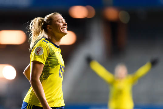 Fridolina Rolfö of Sweden celebrates