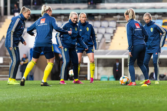 Fridolina Rolfö, Stina Blackstenius, Rebecka Blomqvist and