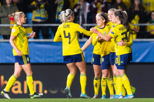 Jonna Andersson, Sofia Jakobsson, Kosovare Asllani and