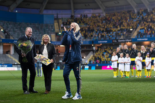 dKarl-Erik Nilsson, president of the Swedish Football