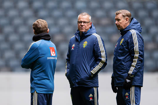 Head coach Janne Andersson and assistant coach Peter