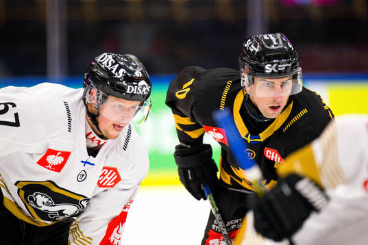 Joakim Lindström of Skellefteå and Jasper Lindsten