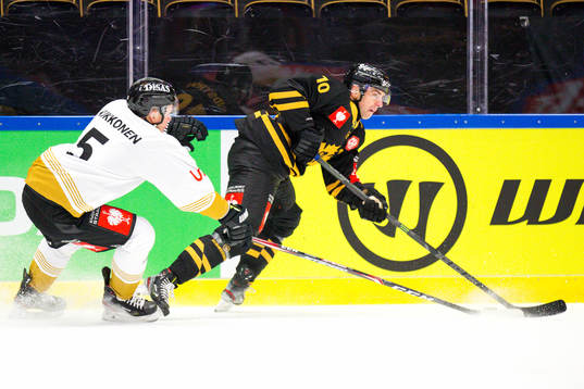 Joakim Lindström  of Skellefteå and Lasse Kukkonen of