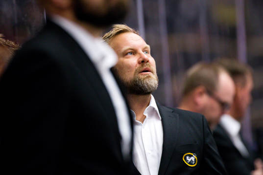 Coach Mikko Manner of Kärpät