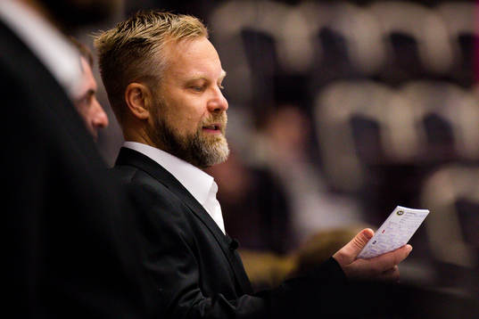 Coach Mikko Manner of Kärpät