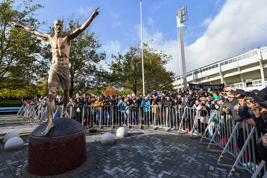 The statue of Zlatan Ibrahimovic at Stadiontorget