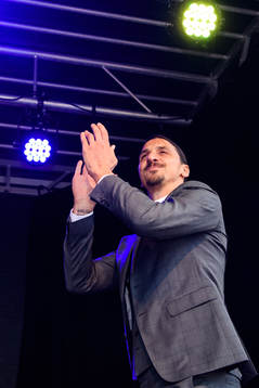 Zlatan Ibrahimovic arrives at the revealing ceremony of his