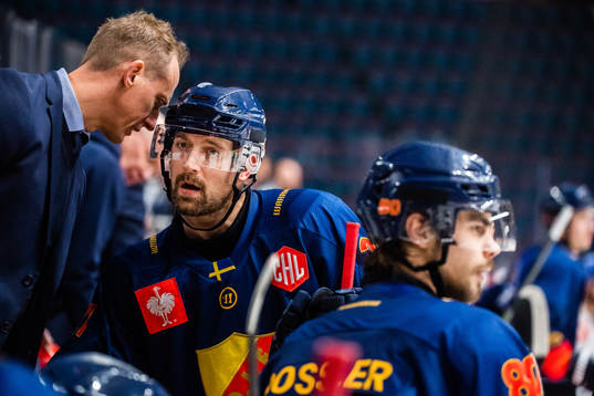 Assistant coach assistant coach Mikael Håkanson  and