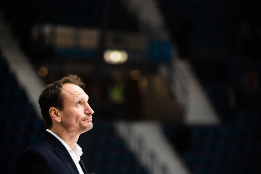 Pavel Gross, head coach of Adler Mannheim