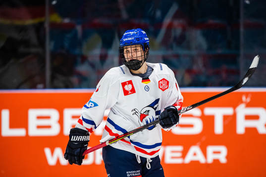Tim Stützle of Adler Mannheim