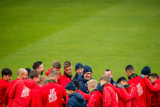 Lars Lagerbäck, head coach of Norway, gathers the team in