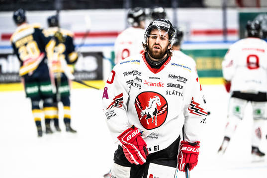 Vita Hästens Rikard Olsén